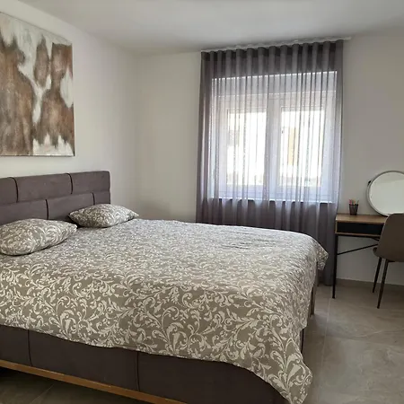Deluxe Apartamento Fažana