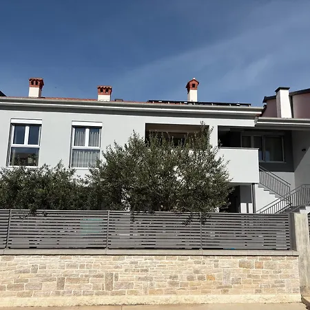 Deluxe Apartamento *